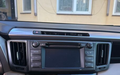Toyota RAV4, 2015 год, 1 800 000 рублей, 4 фотография