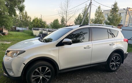 Toyota RAV4, 2015 год, 1 800 000 рублей, 7 фотография