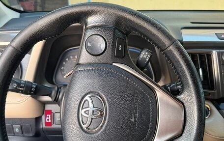 Toyota RAV4, 2015 год, 1 800 000 рублей, 5 фотография