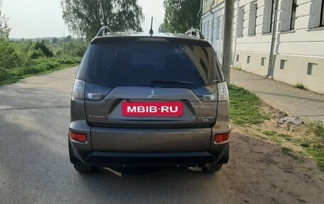 Mitsubishi Outlander III рестайлинг 3, 2012 год, 940 000 рублей, 4 фотография