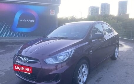 Hyundai Solaris II рестайлинг, 2012 год, 887 000 рублей, 9 фотография