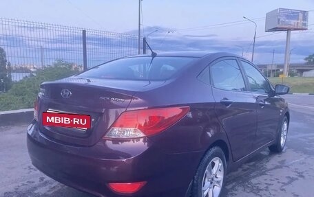 Hyundai Solaris II рестайлинг, 2012 год, 887 000 рублей, 10 фотография