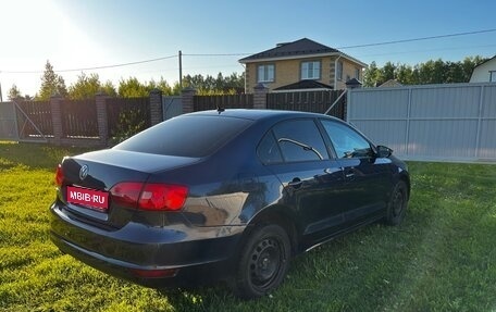 Volkswagen Jetta VI, 2011 год, 750 000 рублей, 5 фотография