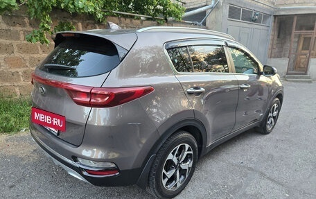 KIA Sportage IV рестайлинг, 2019 год, 2 200 000 рублей, 5 фотография