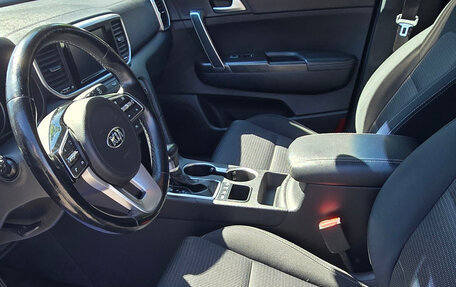 KIA Sportage IV рестайлинг, 2019 год, 2 200 000 рублей, 16 фотография