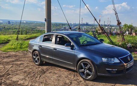 Volkswagen Passat B6, 2008 год, 900 000 рублей, 3 фотография