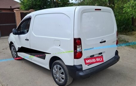 Peugeot Partner II рестайлинг 2, 2013 год, 699 000 рублей, 4 фотография