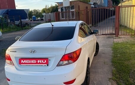 Hyundai Solaris II рестайлинг, 2013 год, 720 000 рублей, 3 фотография