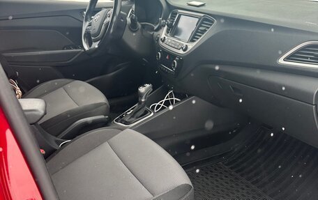 Hyundai Solaris II рестайлинг, 2018 год, 1 350 000 рублей, 3 фотография