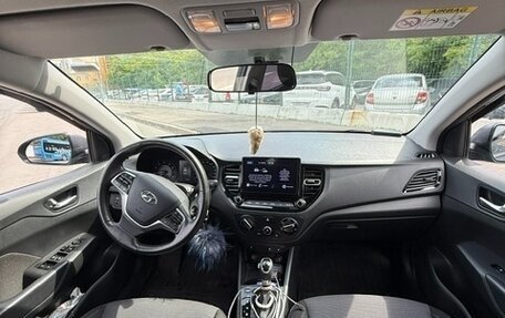 Hyundai Solaris II рестайлинг, 2021 год, 1 500 000 рублей, 12 фотография