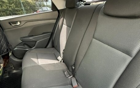 Hyundai Solaris II рестайлинг, 2021 год, 1 500 000 рублей, 16 фотография