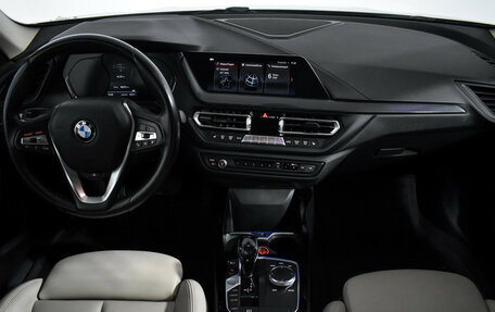 BMW 2 серия F44, 2020 год, 2 570 000 рублей, 15 фотография