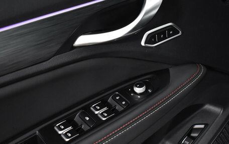 Geely Tugella FY11, 2022 год, 2 400 000 рублей, 11 фотография