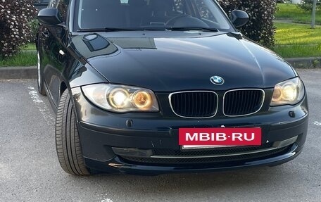 BMW 1 серия, 2010 год, 750 000 рублей, 6 фотография