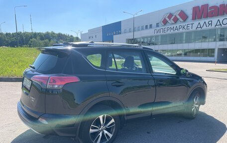 Toyota RAV4, 2017 год, 2 695 000 рублей, 10 фотография