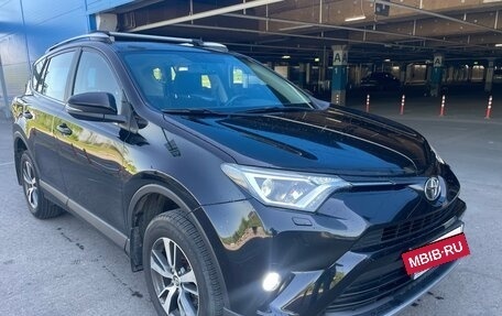Toyota RAV4, 2017 год, 2 695 000 рублей, 3 фотография