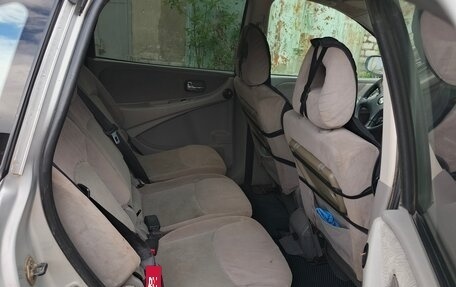 Nissan Almera Tino i, 2000 год, 150 000 рублей, 7 фотография