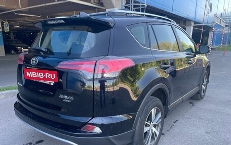 Toyota RAV4, 2017 год, 2 695 000 рублей, 5 фотография