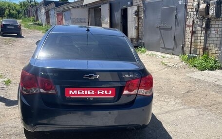 Chevrolet Cruze II, 2009 год, 540 000 рублей, 4 фотография
