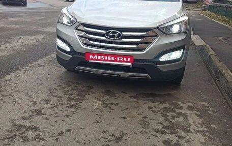Hyundai Santa Fe III рестайлинг, 2012 год, 1 840 000 рублей, 2 фотография