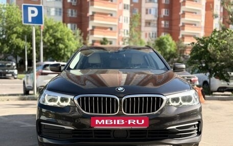 BMW 5 серия, 2019 год, 2 800 000 рублей, 3 фотография