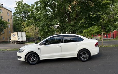Volkswagen Polo VI (EU Market), 2013 год, 695 000 рублей, 3 фотография