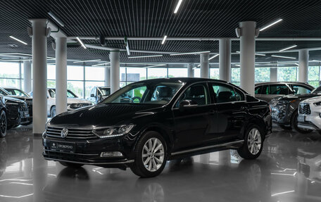 Volkswagen Passat B8 рестайлинг, 2018 год, 2 380 000 рублей, 1 фотография