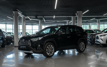 Toyota RAV4, 2020 год, 3 180 000 рублей, 1 фотография