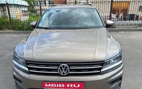Volkswagen Tiguan II, 2020 год, 2 700 000 рублей, 1 фотография