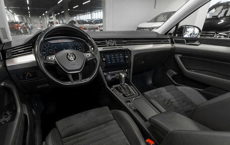 Volkswagen Passat B8 рестайлинг, 2018 год, 2 380 000 рублей, 7 фотография