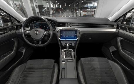Volkswagen Passat B8 рестайлинг, 2018 год, 2 380 000 рублей, 8 фотография