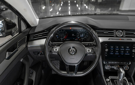 Volkswagen Passat B8 рестайлинг, 2018 год, 2 380 000 рублей, 10 фотография