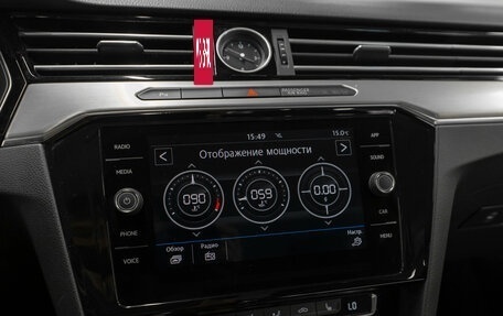Volkswagen Passat B8 рестайлинг, 2018 год, 2 380 000 рублей, 16 фотография