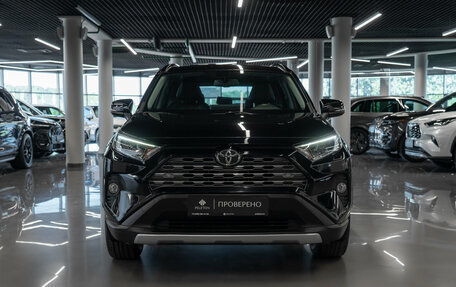 Toyota RAV4, 2020 год, 3 180 000 рублей, 3 фотография