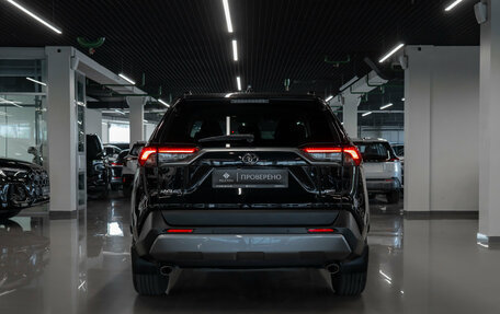 Toyota RAV4, 2020 год, 3 180 000 рублей, 6 фотография