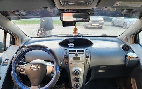 Toyota Yaris III рестайлинг, 2008 год, 520 000 рублей, 10 фотография
