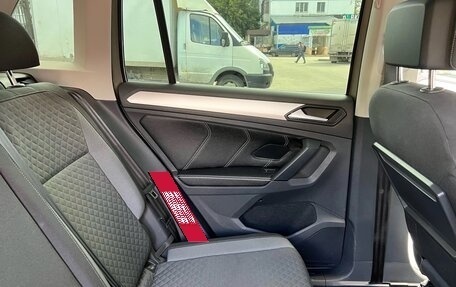 Volkswagen Tiguan II, 2020 год, 2 700 000 рублей, 5 фотография