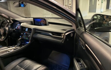 Lexus RX IV рестайлинг, 2016 год, 3 700 000 рублей, 6 фотография