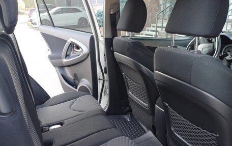 Toyota RAV4, 2011 год, 1 180 000 рублей, 16 фотография