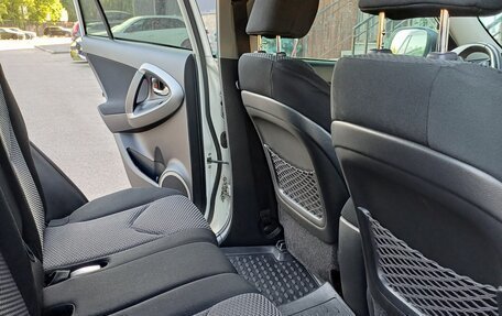 Toyota RAV4, 2011 год, 1 180 000 рублей, 29 фотография