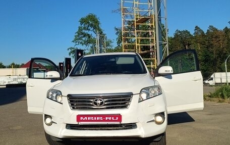 Toyota RAV4, 2011 год, 1 180 000 рублей, 21 фотография
