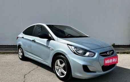 Hyundai Solaris II рестайлинг, 2011 год, 579 000 рублей, 3 фотография