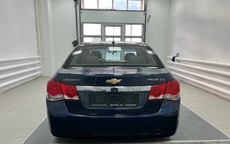 Chevrolet Cruze II, 2010 год, 649 000 рублей, 5 фотография