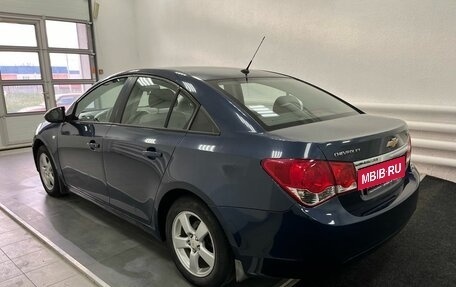 Chevrolet Cruze II, 2010 год, 649 000 рублей, 6 фотография