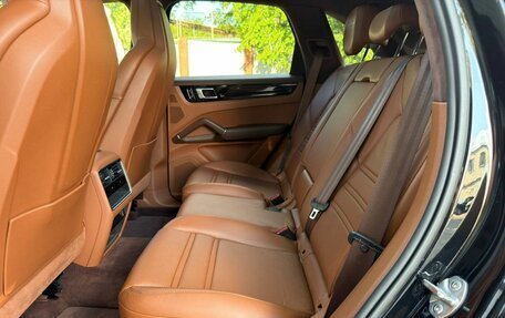 Porsche Cayenne III, 2019 год, 8 290 000 рублей, 14 фотография