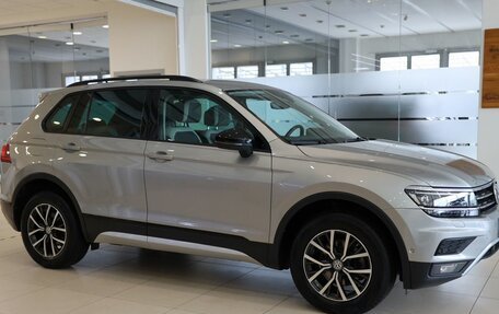 Volkswagen Tiguan II, 2020 год, 2 750 000 рублей, 5 фотография