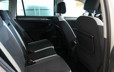 Volkswagen Tiguan II, 2020 год, 2 750 000 рублей, 16 фотография