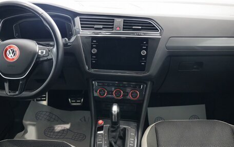 Volkswagen Tiguan II, 2020 год, 2 750 000 рублей, 20 фотография