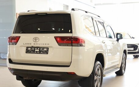 Toyota Land Cruiser, 2023 год, 10 900 000 рублей, 8 фотография