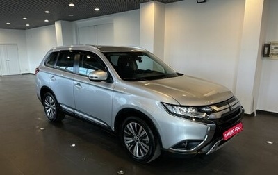 Mitsubishi Outlander III рестайлинг 3, 2019 год, 2 590 000 рублей, 1 фотография